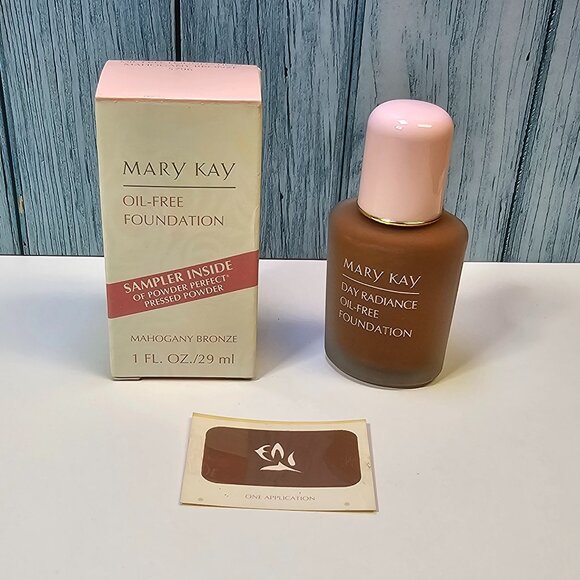 Mary Kay Day Radiance Oil-Free Foundation Mahogany Bronze #5796 - NIB  Old Stock - Picture 1 of 7